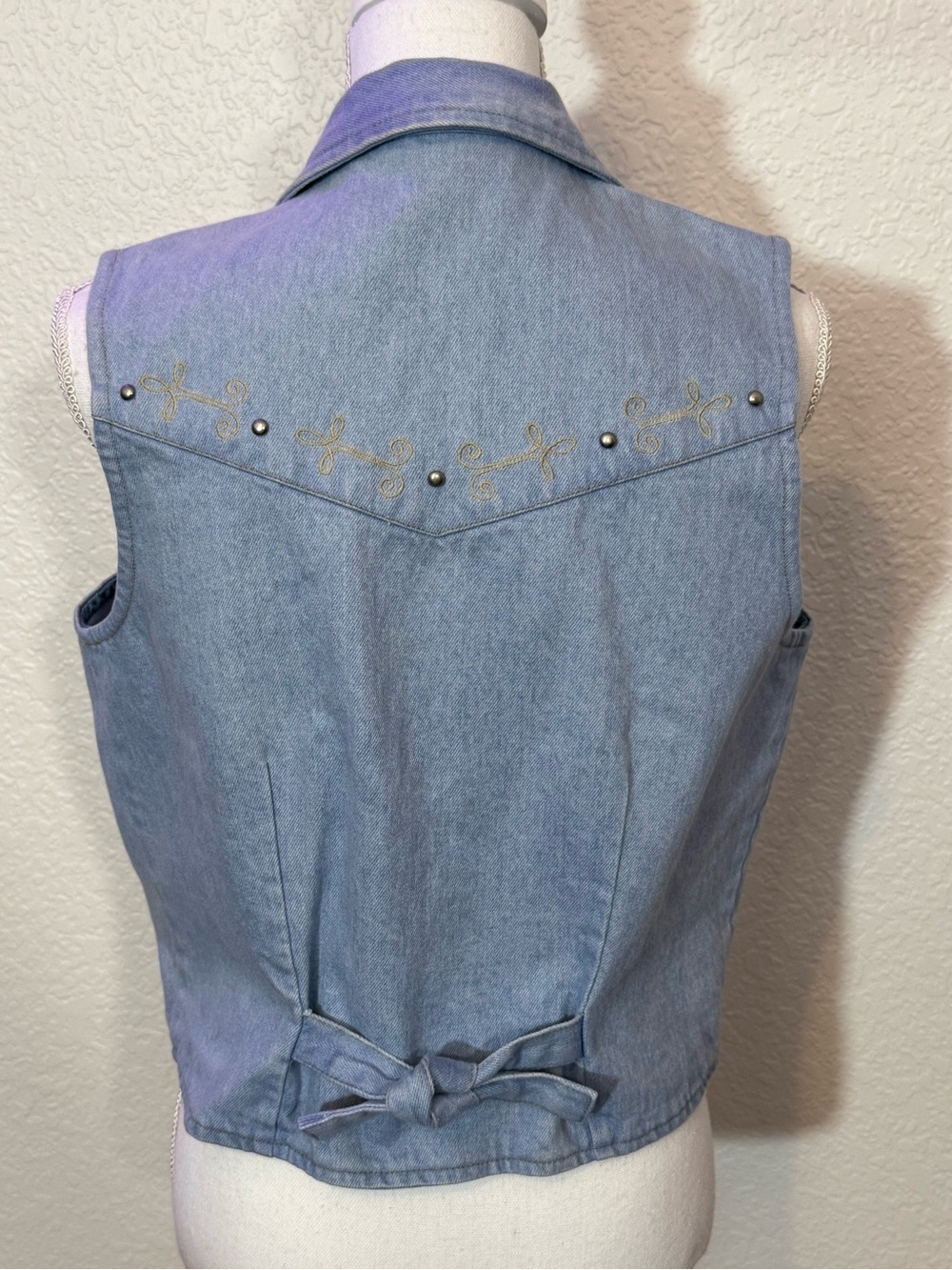 Vintage Light Blue Western Denim Button-Up Vest (B2) - Picture 3 of 8